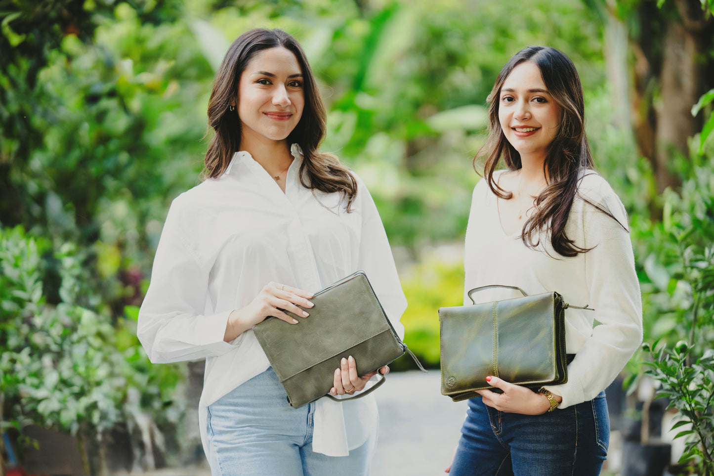Dark Green Full Grain, Natural Leather Bible Cover / Case with Zipper