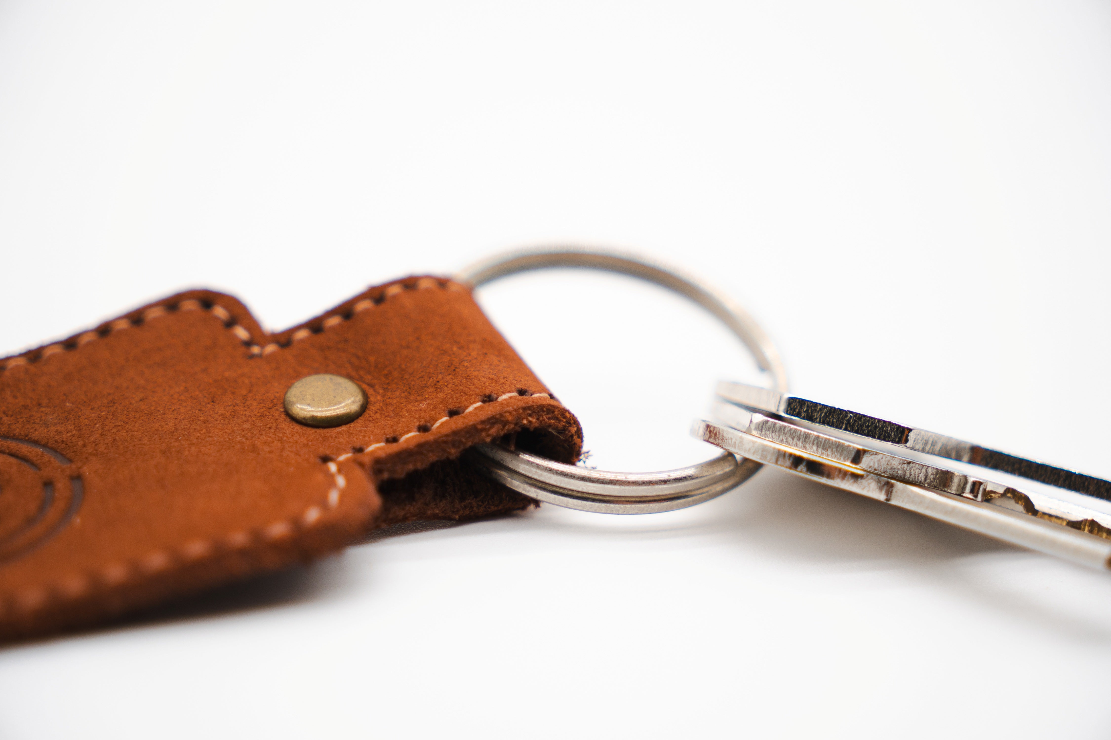 Mahogany Full Grain Leather Keychain with Personalized World